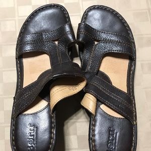 9/40.5 W62249 Leather‎ Sandals 2.5” Wedge Heels EUC